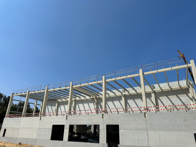 Roof Clamp – Proteção de Coberturas com Eficiência e Inovação